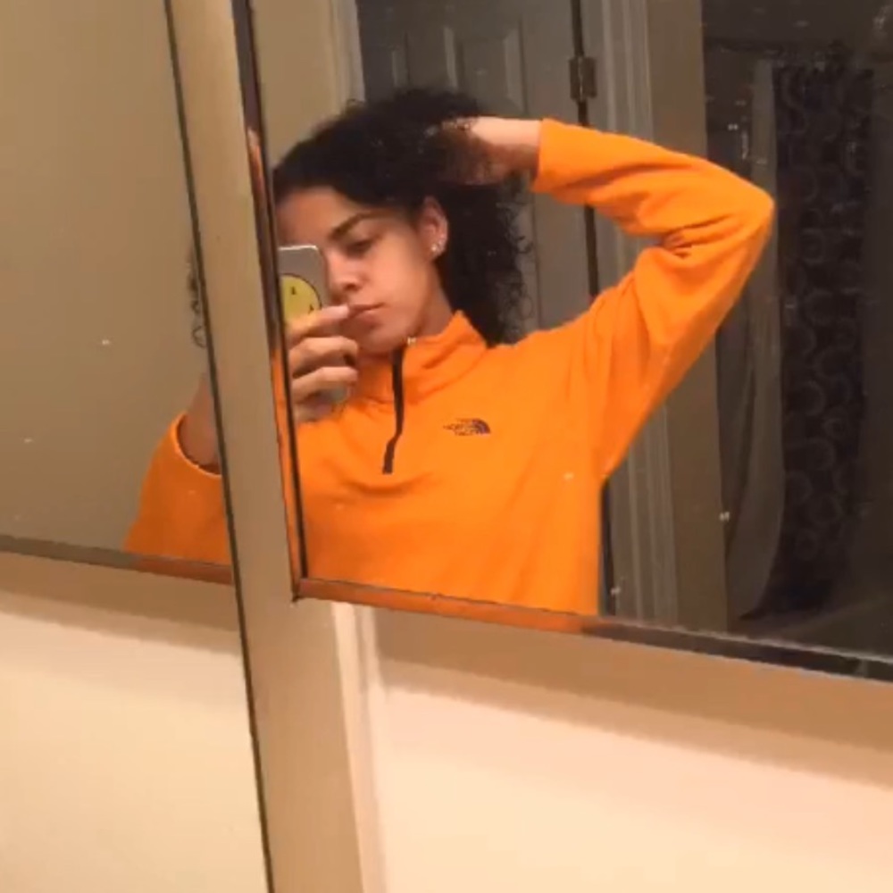 Orange 🍊 north face jacket